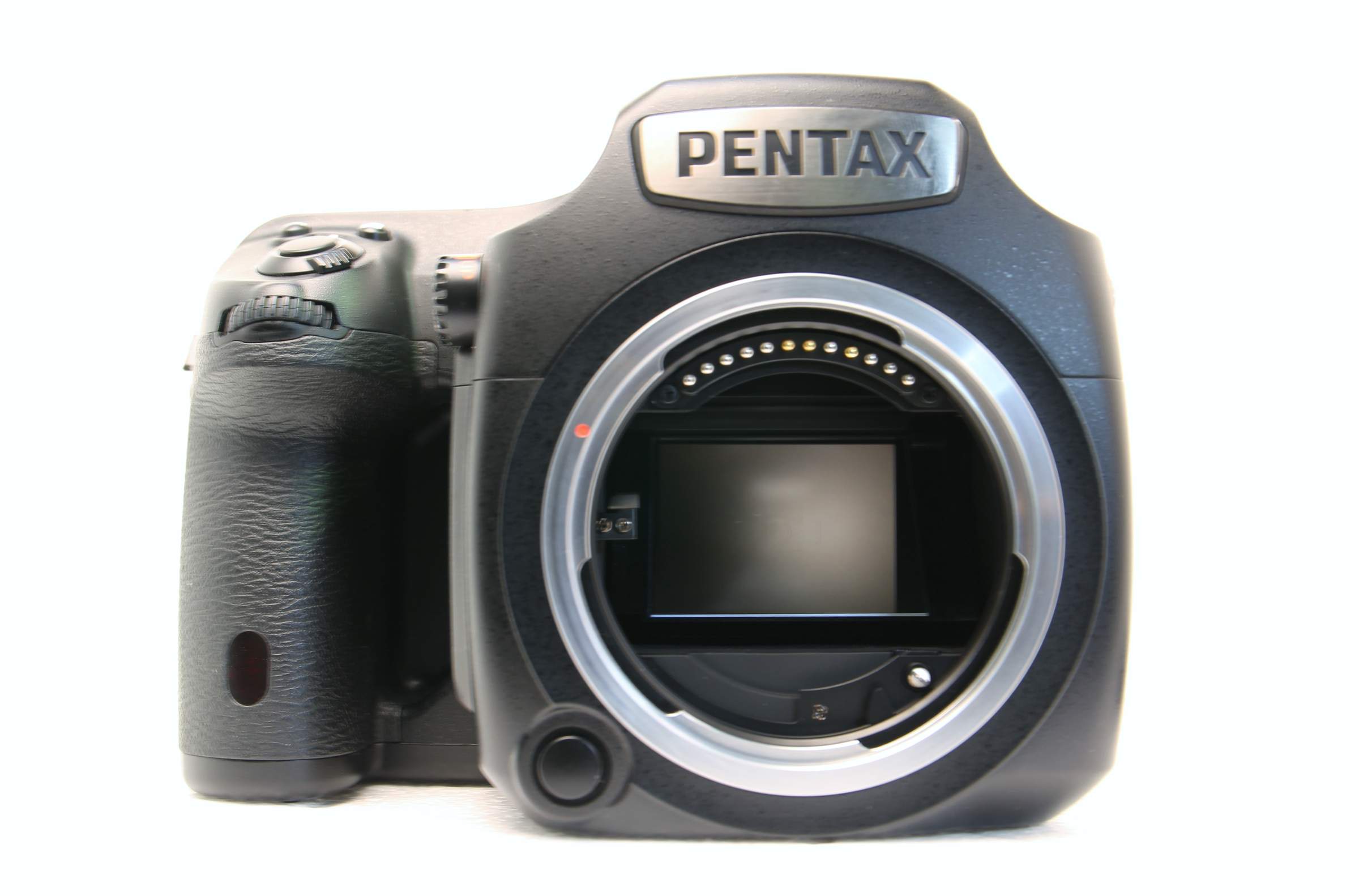 Pentax 645Z Single Lens Kit Rent from 416/month Cameracorp Australia