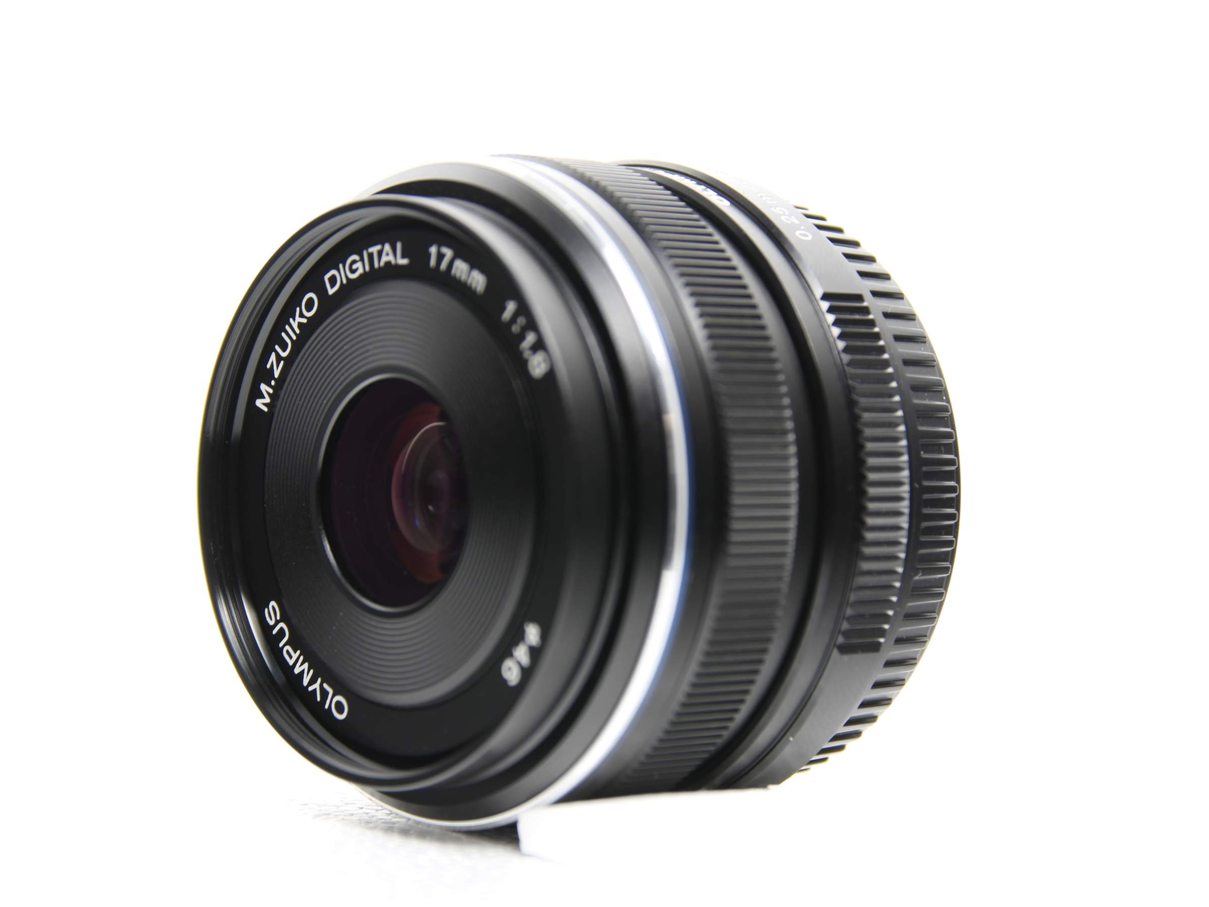Olympus M.Zuiko Digital 17mm f1.8 Rent